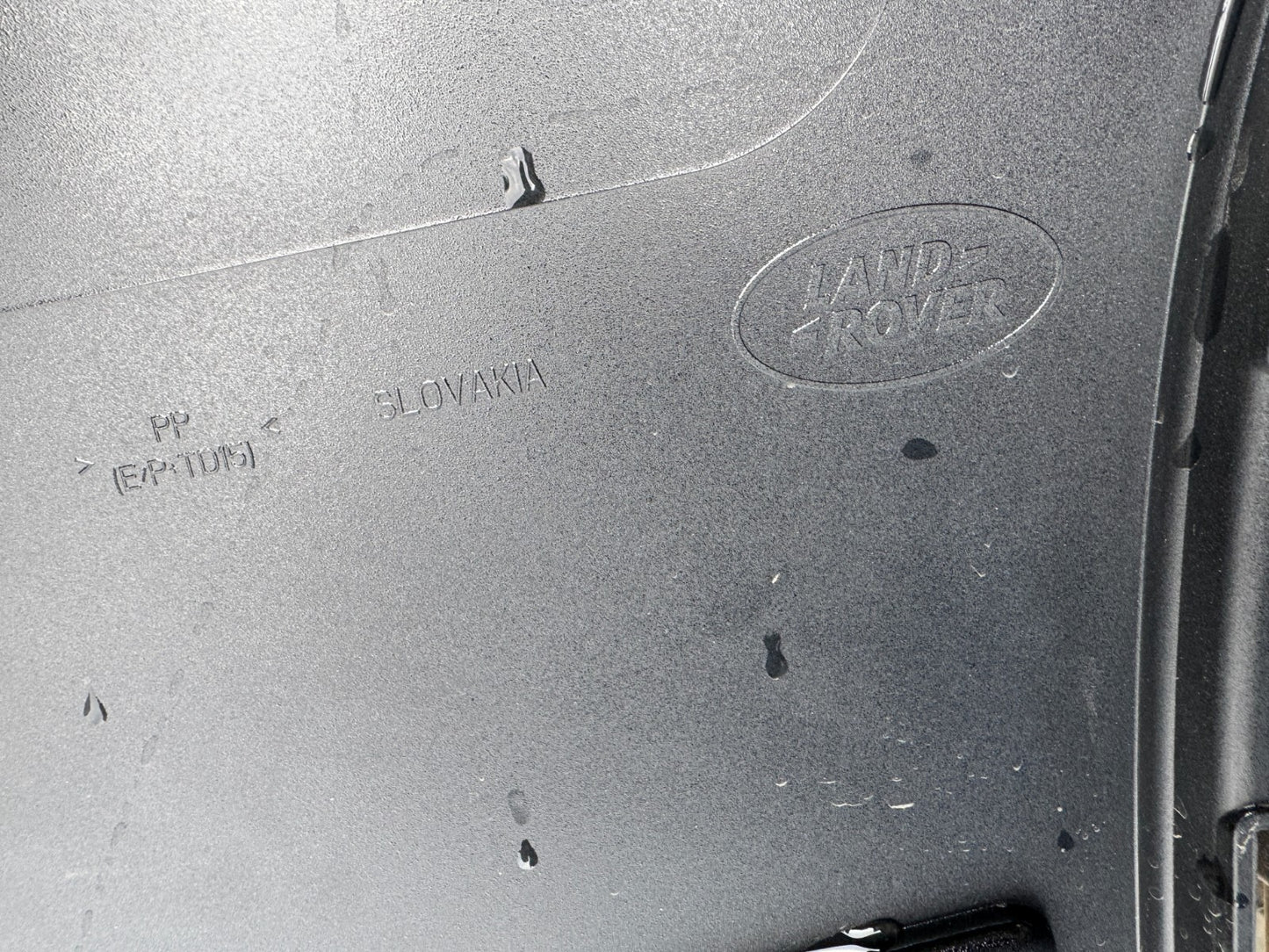 LAND ROVER DISCOVERY BUMPER LOWER VALANCE DIFFUSER MY4217F011AAW GENUINE 2020 on