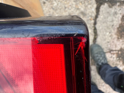 nissan primera rear left tail light 92401p2600