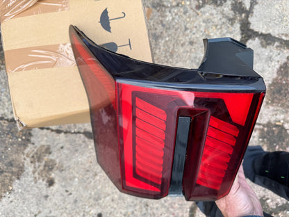 nissan primera rear left tail light 92401p2600