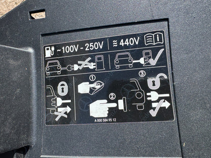 19-ON MERCEDES BENZ CLA C118 CHARGING PORT RECESS FLAP HOUSING A1186309600