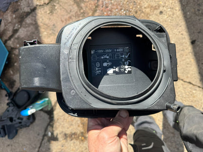 19-ON MERCEDES BENZ CLA C118 CHARGING PORT RECESS FLAP HOUSING A1186309600
