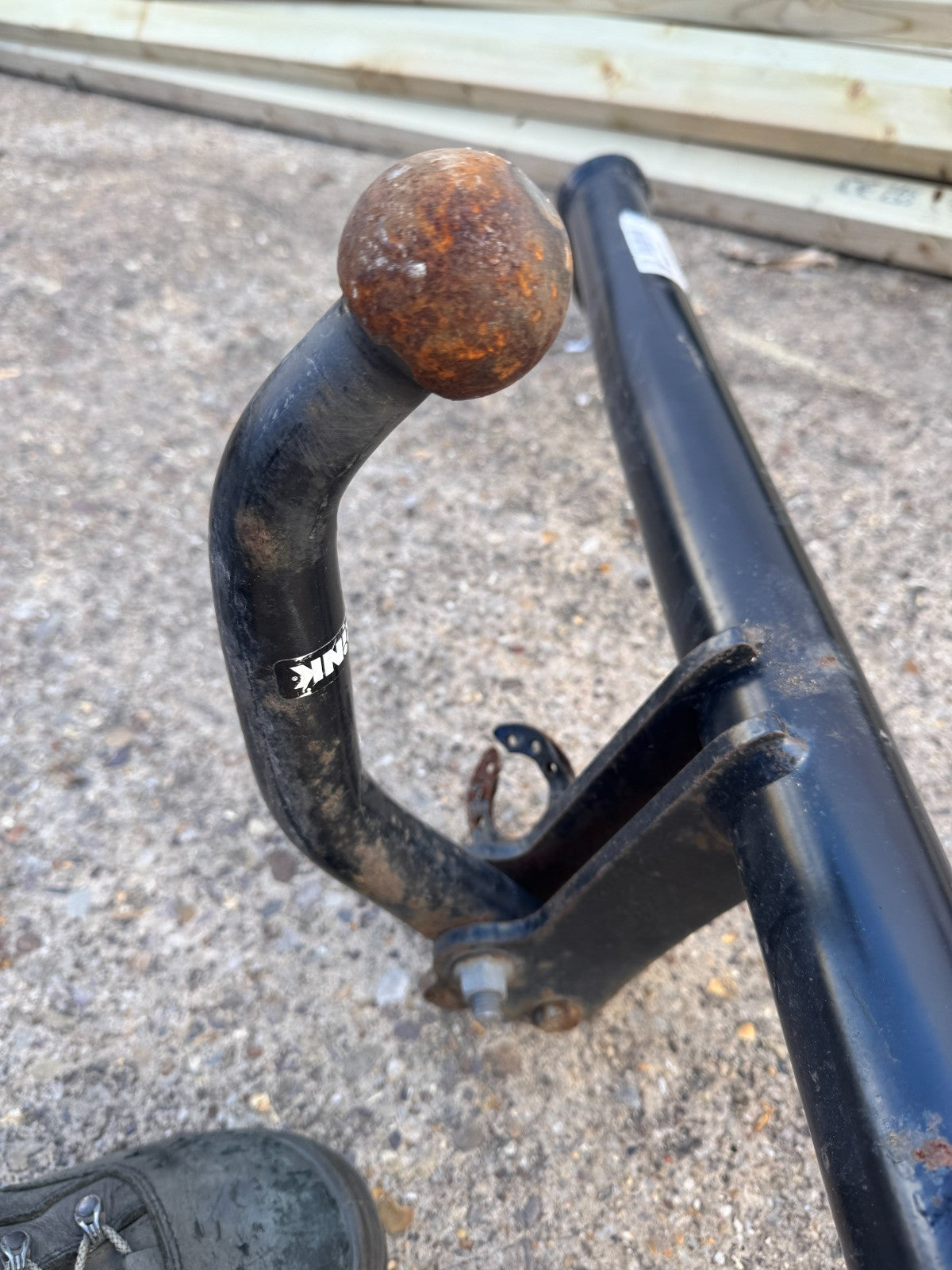 Brink Towbar for Renault Megane Hatchback 2015 Onwards - Swan Neck Tow Bar