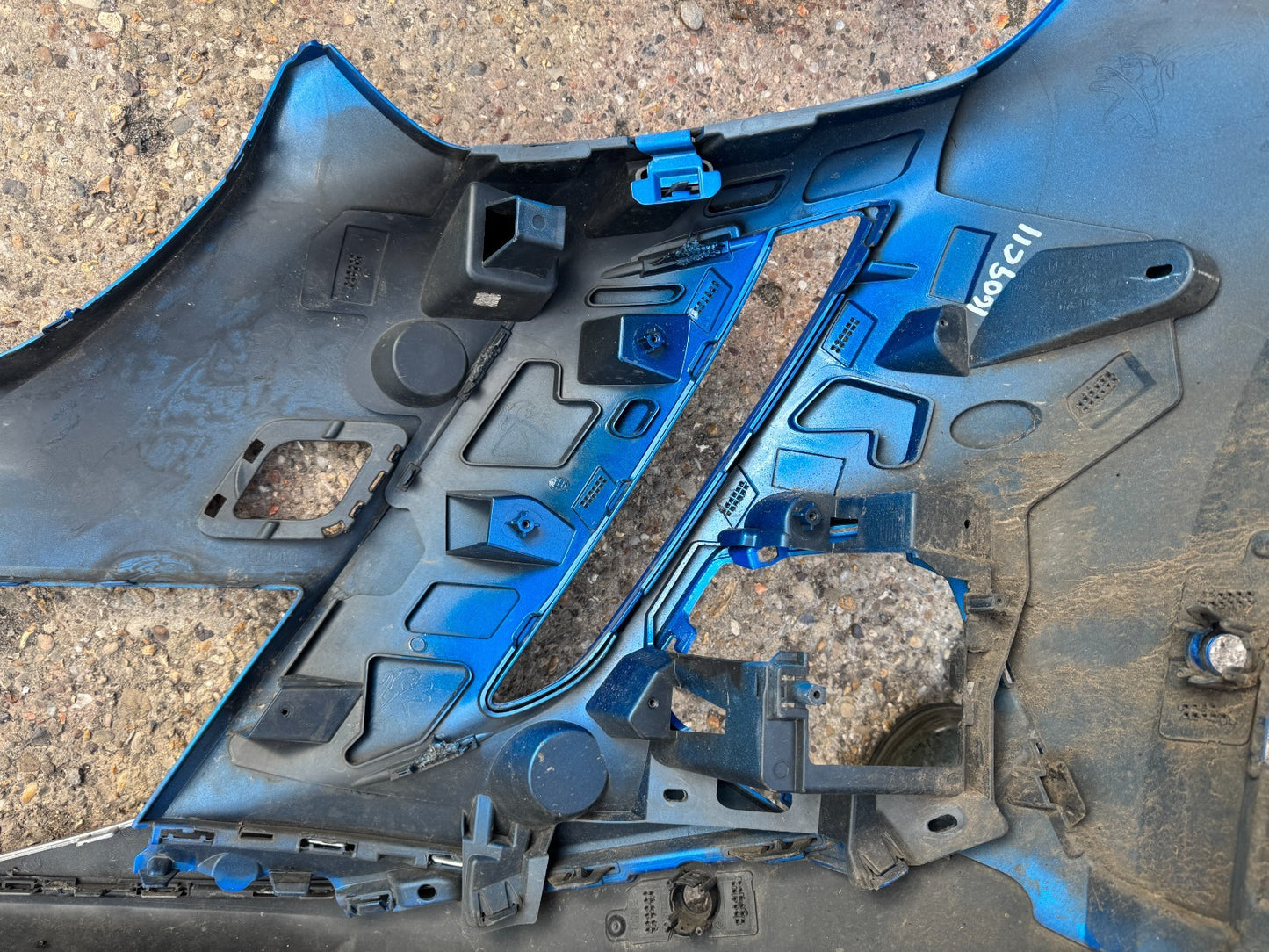 PEUGEOT E-2008 2019 ONWARDS GENUINE FRONT BUMPER 9826322180