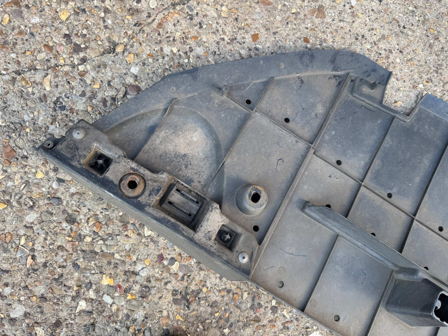 9852047180 undertray SUMP GUARD / 9825830380 / 2123557 FOR PEUGEOT 2008 genuine