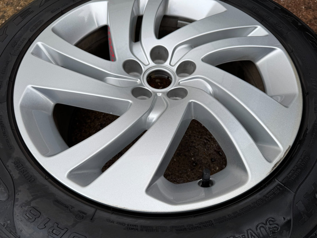 GENUINE RANGE ROVER EVOQUE L551 18" 8J SILVER ALLOY WHEEL K8D21007CA