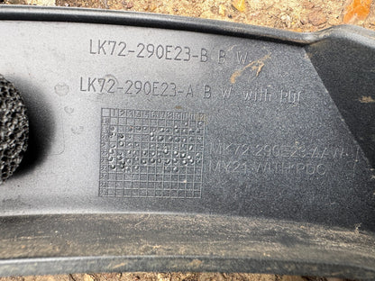 LAND ROVER DISCOVERY L550 WHEEL ARCH TRIM REAR LEFT N/S LK72290E23B
