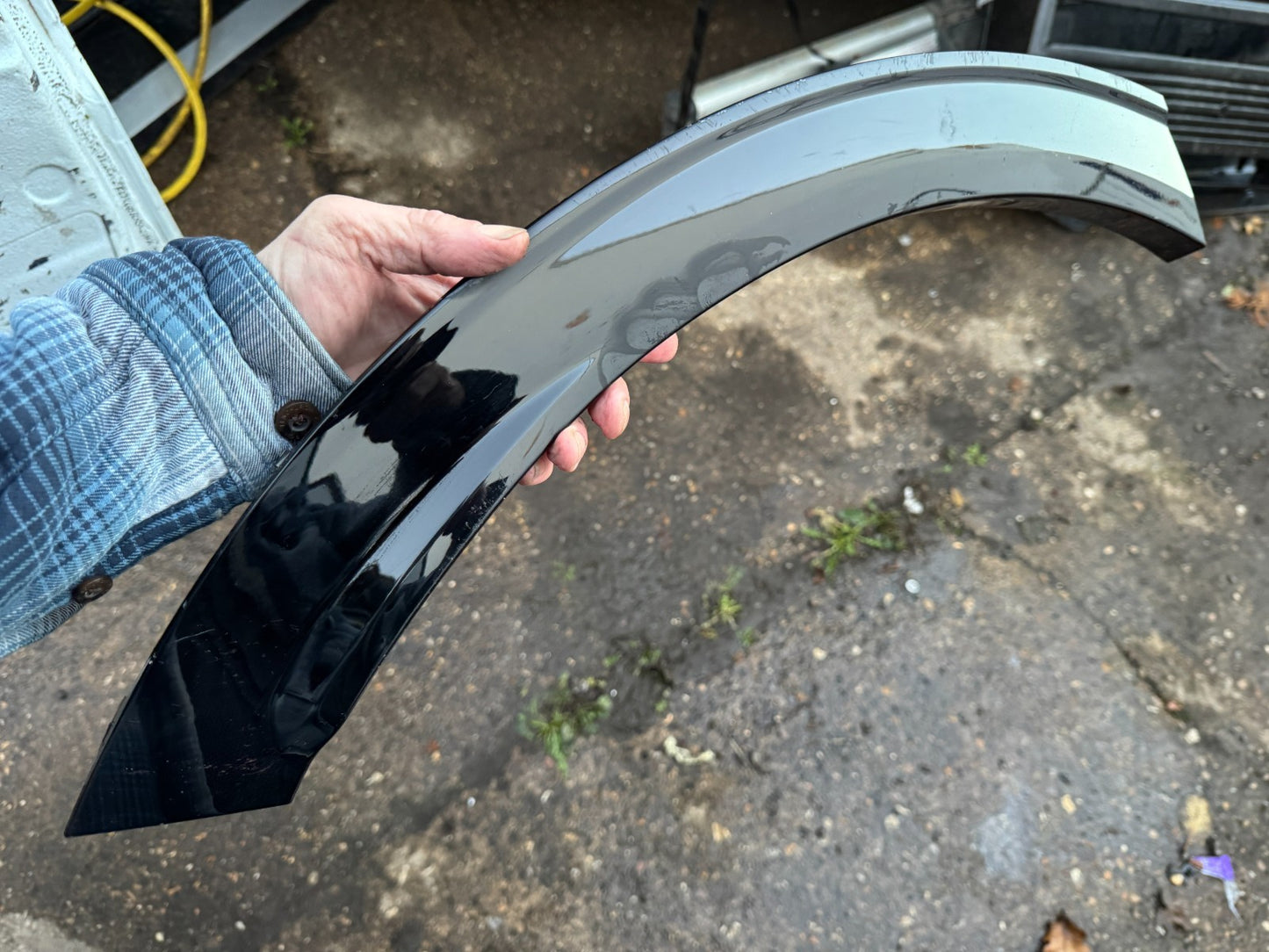 KIA SPORTAGE NQ5 Rear Right Fender Arch Trim 87744-P2100 Scratched