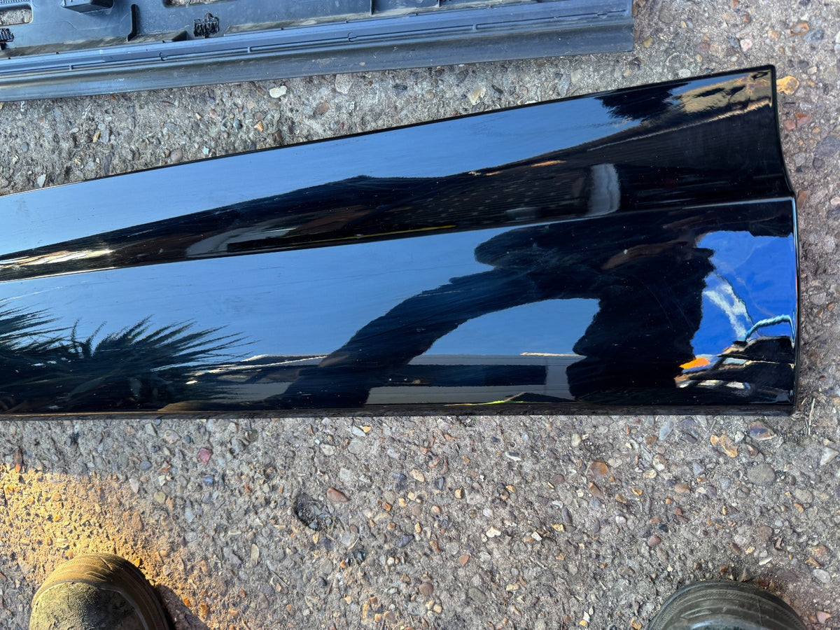 LAND ROVER DISCOVERY 5 DOOR MOULDING 2022 P/S FRONT R-DYANAMIC L462 SE HY3M21065