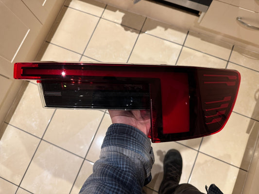 Polestar 4 2025 Right Tail Light P8892891396 SLIGHT DAMAGE SEE PHOTOS 5,6,7
