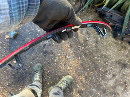 2025 GENUINE VOLVO XC90 mk2 2016   LEFT REAR RED BUMPER REFLECTOR 31468556