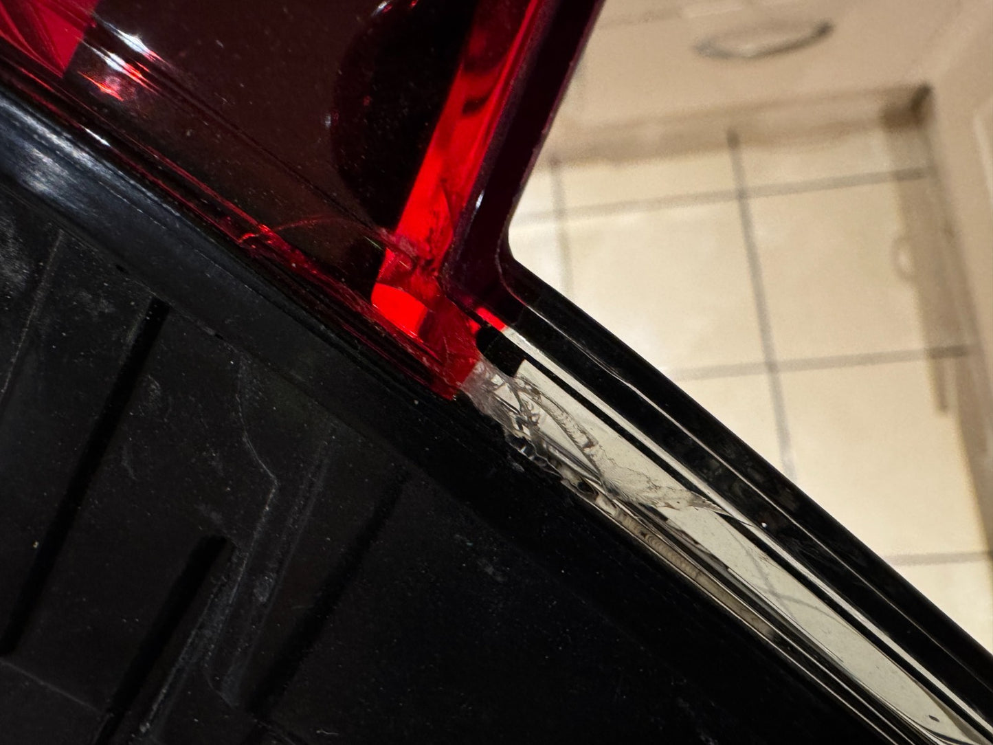 Polestar 4 2025 Right Tail Light P8892891396 SLIGHT DAMAGE SEE PHOTOS 5,6,7