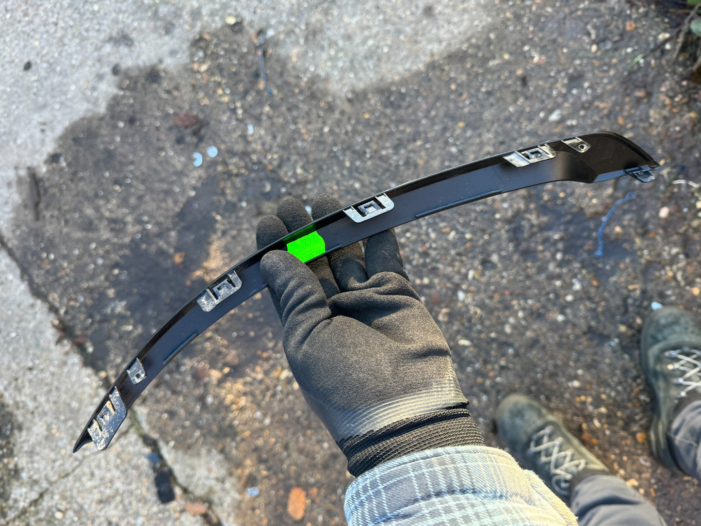 2025 VOLVO XC90 MK2 Rear Bumper Left Moulding Trim 31383856 GENUINE