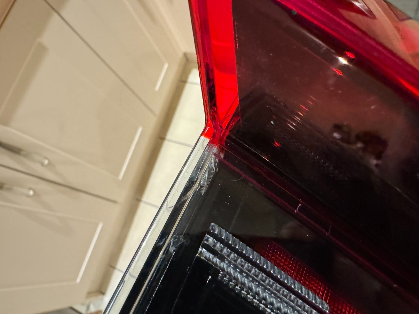 Polestar 4 2025 Right Tail Light P8892891396 SLIGHT DAMAGE SEE PHOTOS 5,6,7