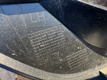 2025 VOLVO XC90 MK2 Rear Bumper Left Moulding Trim 31383856 GENUINE