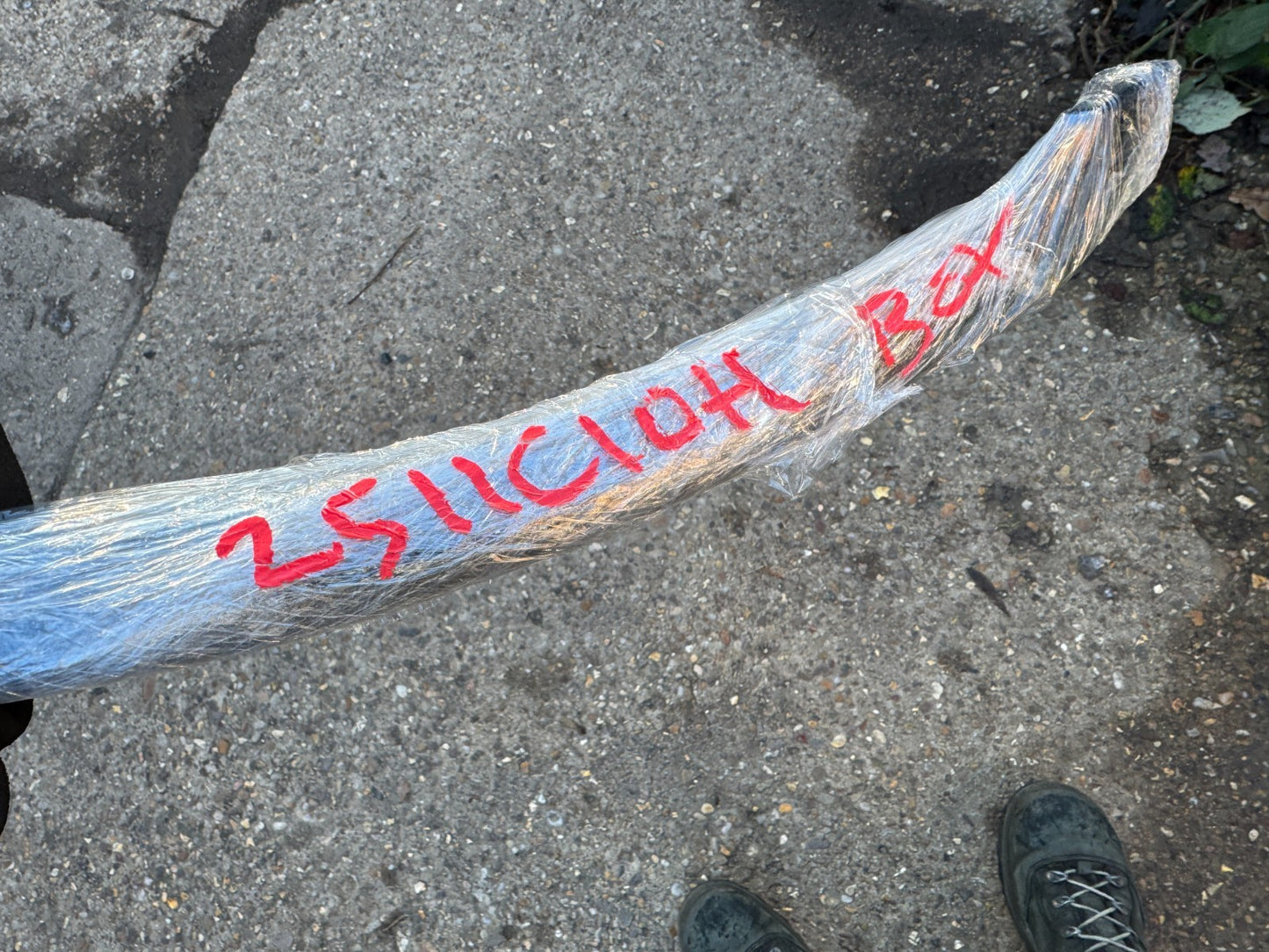 2025 VOLVO XC90 MK2 Rear Bumper Left Moulding Trim 31383856 GENUINE