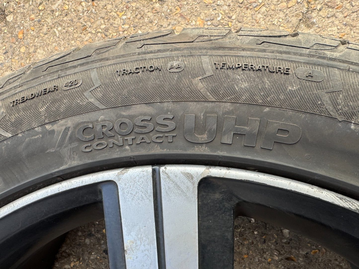 Continental Cross Contact UHP 275/45/20 275 45 20 110W XL 7MM 2023 tyre