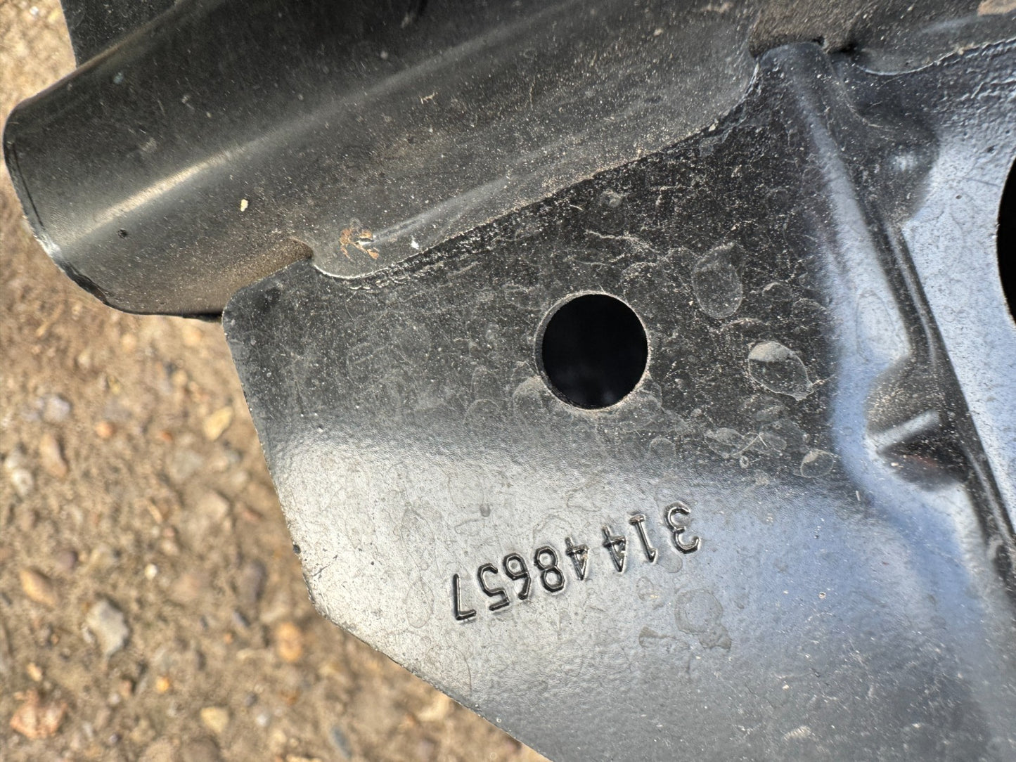 VOLVO XC40 2019-24 REAR REINFORCER BAR 32385134 NEW GENUINE RRP £550.80