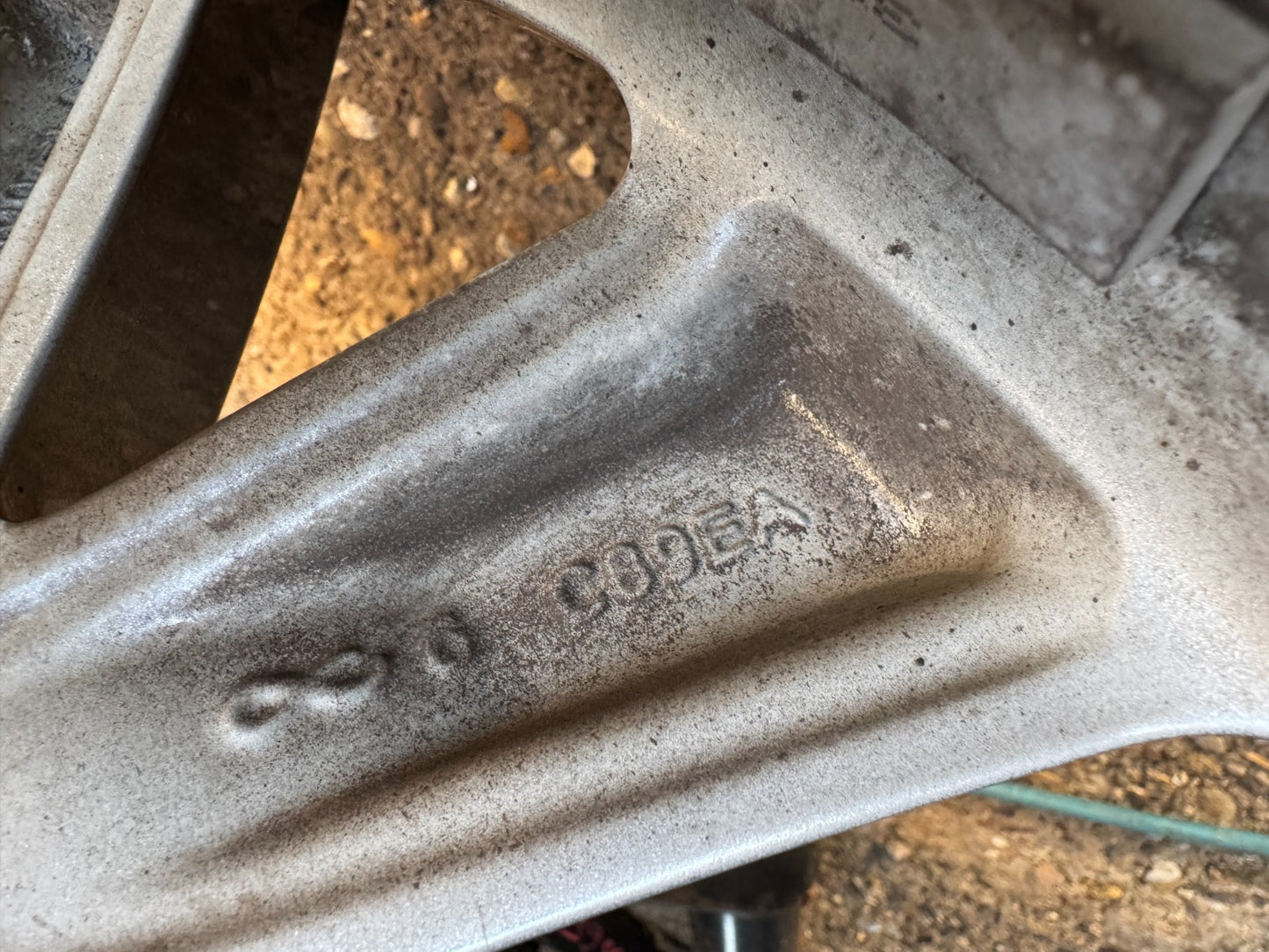 2025 RANGE ROVER EVOQUE L551 20" 8J GREY DIAMOND CUT ALLOY WHEEL K8D21007LA