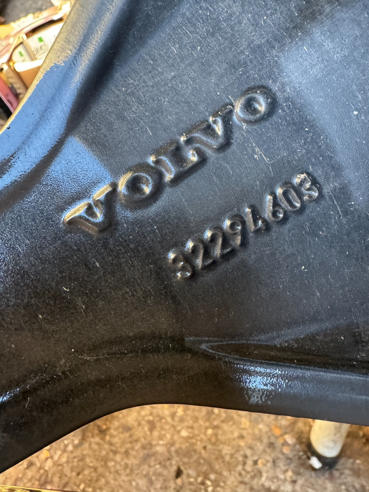 2025 Volvo XC90 21" 9J alloy wheel 2023 to 2026 32294603 scratched & good tyre!