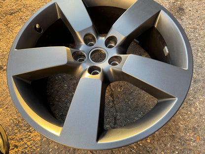 GENUINE LAND ROVER DEFENDER L663 20" 8.5J GREY ALLOY WHEEL L8B21007HA VERY GOOD!