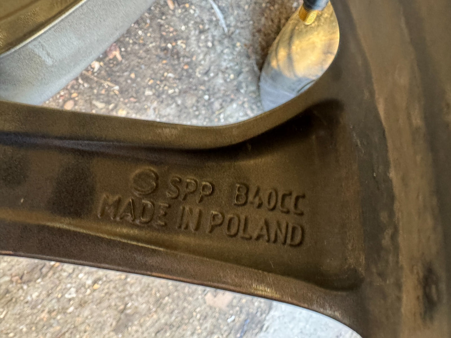 21" LAND ROVER DISCOVERY 5 ALLOY WHEEL GENUINE  9.5JX21 ET49 MY42-1007-CA  2024