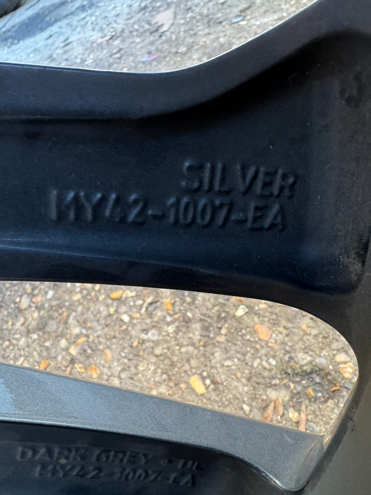 21" LAND ROVER DISCOVERY 5 ALLOY WHEEL GENUINE  9.5JX21 ET49 MY42-1007-CA  2024