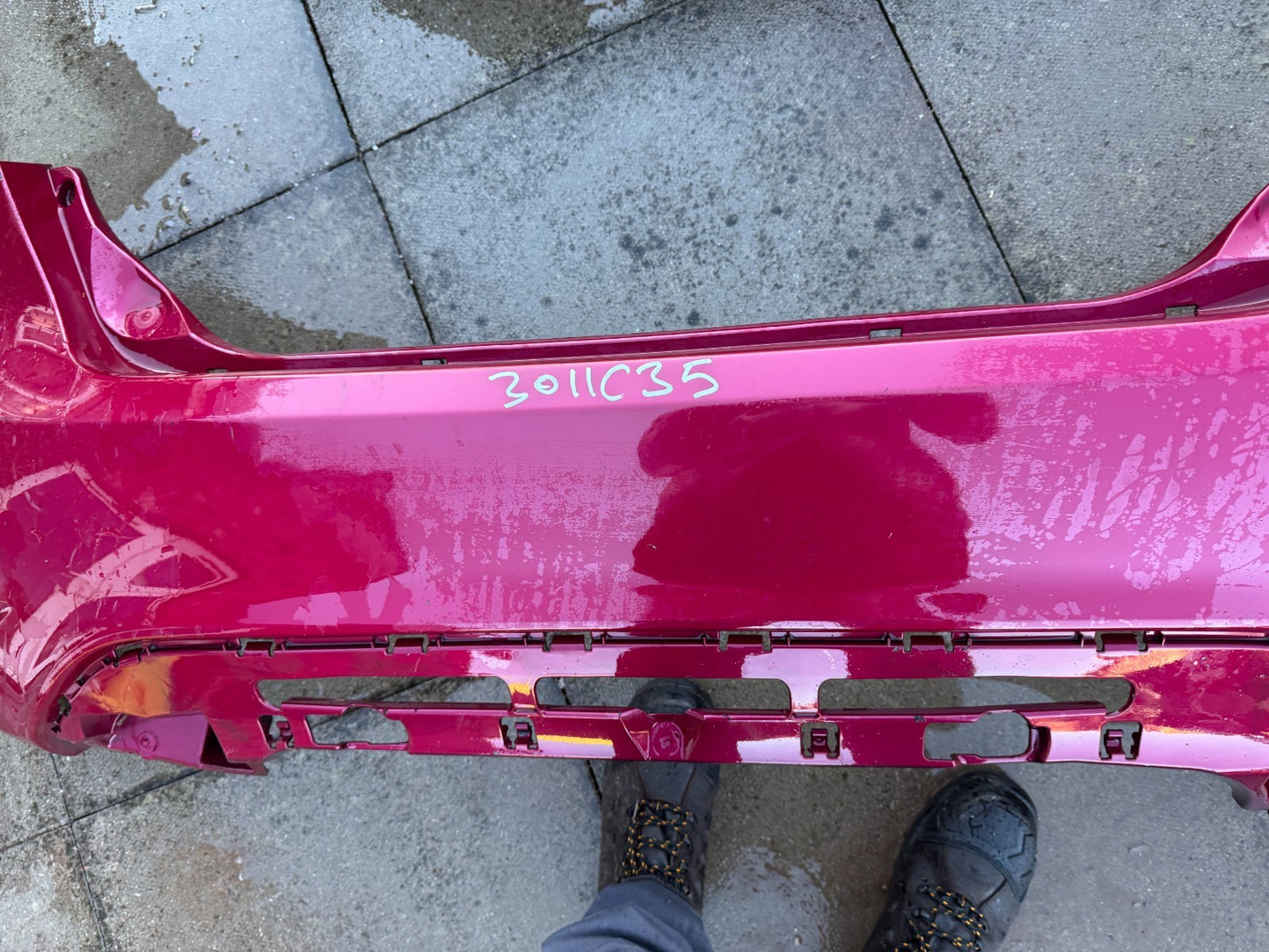 Genuine FORD Focus 2011 Bumper Rear 8A6117K823 Scratched