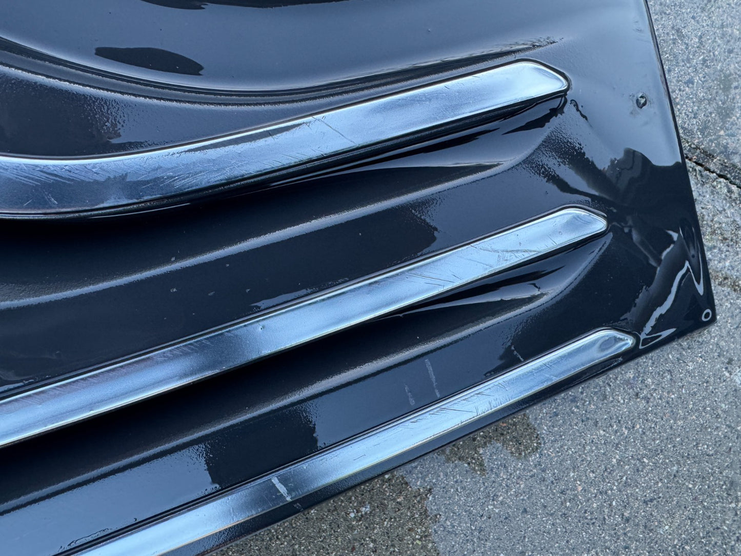 Genuine Front Grill iveco daily 2022 on chrome scratched 5802799786