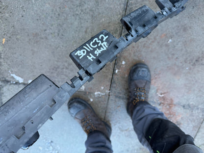 2018 ON 952 ALFA ROMEO GIULIA QUADRIFOGLIO REAR BUMPER BRACKET CENTRE