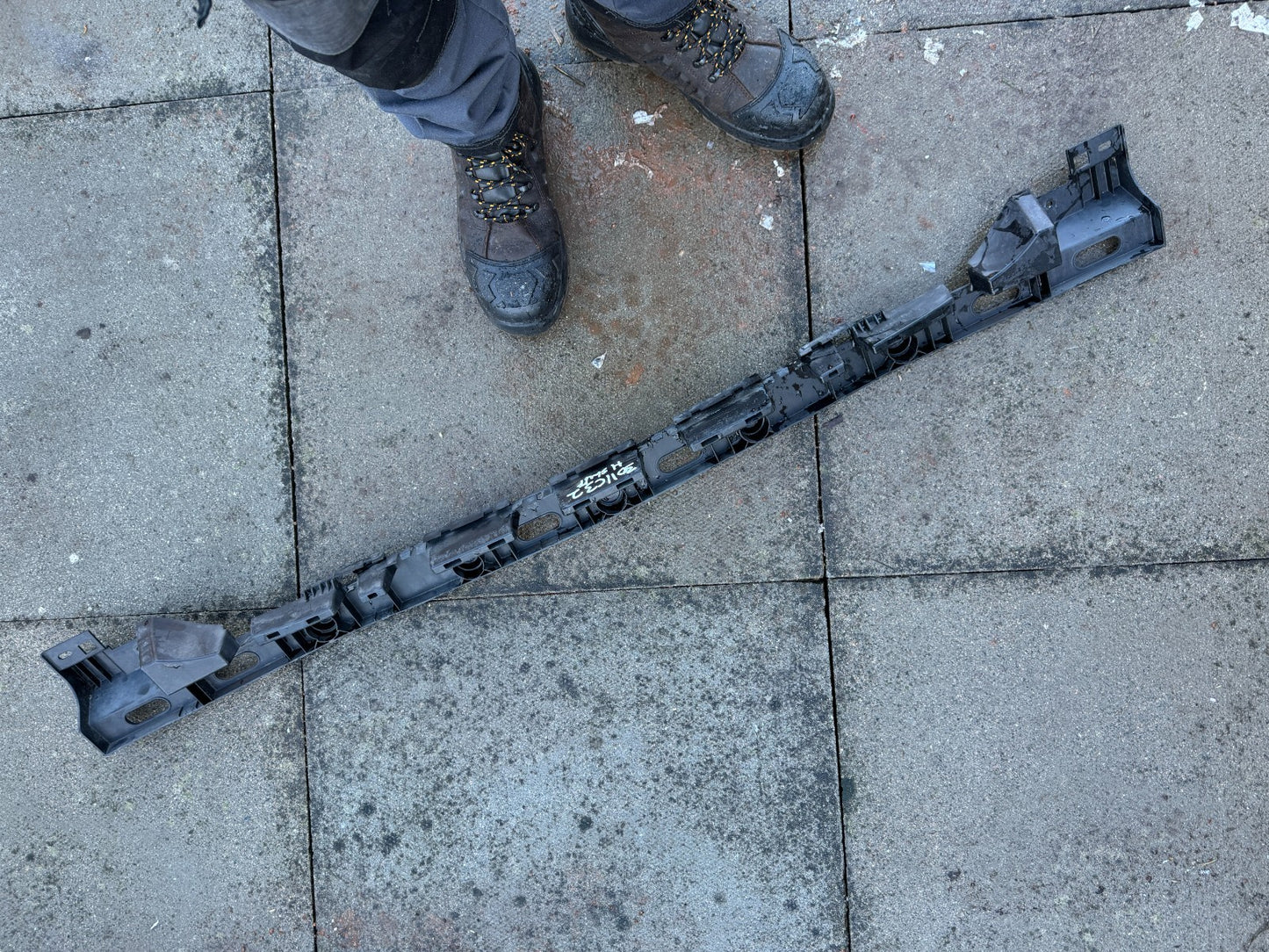 2018 ON 952 ALFA ROMEO GIULIA QUADRIFOGLIO REAR BUMPER BRACKET CENTRE