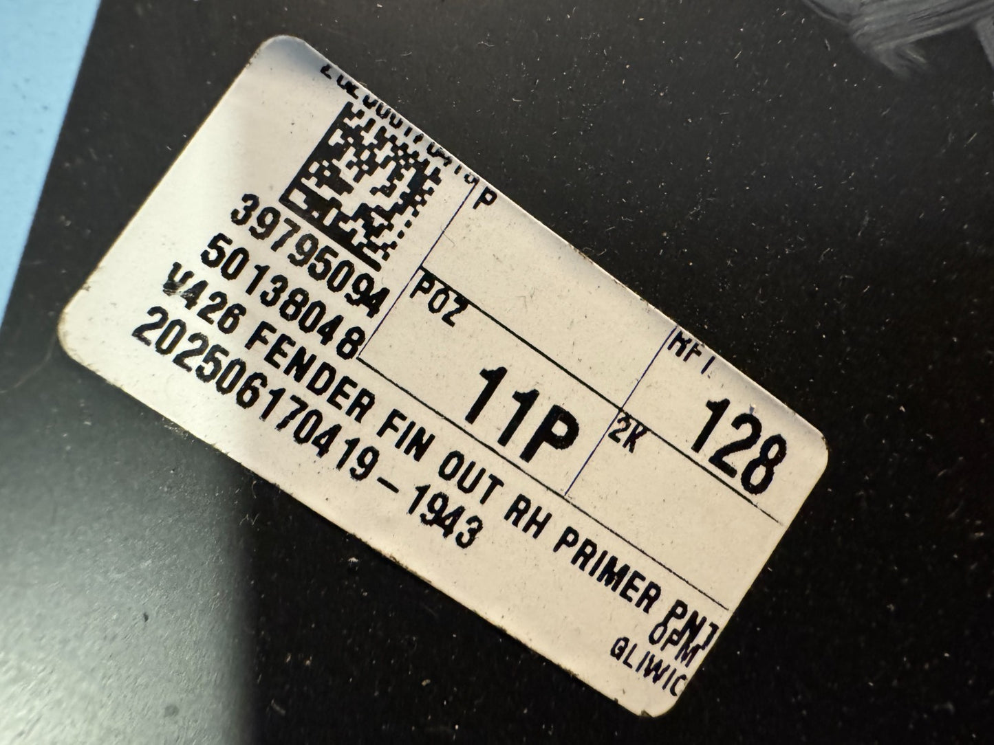 Genuine Volvo XC60 2025 Right Front door trim (molding) 32216696 in primer