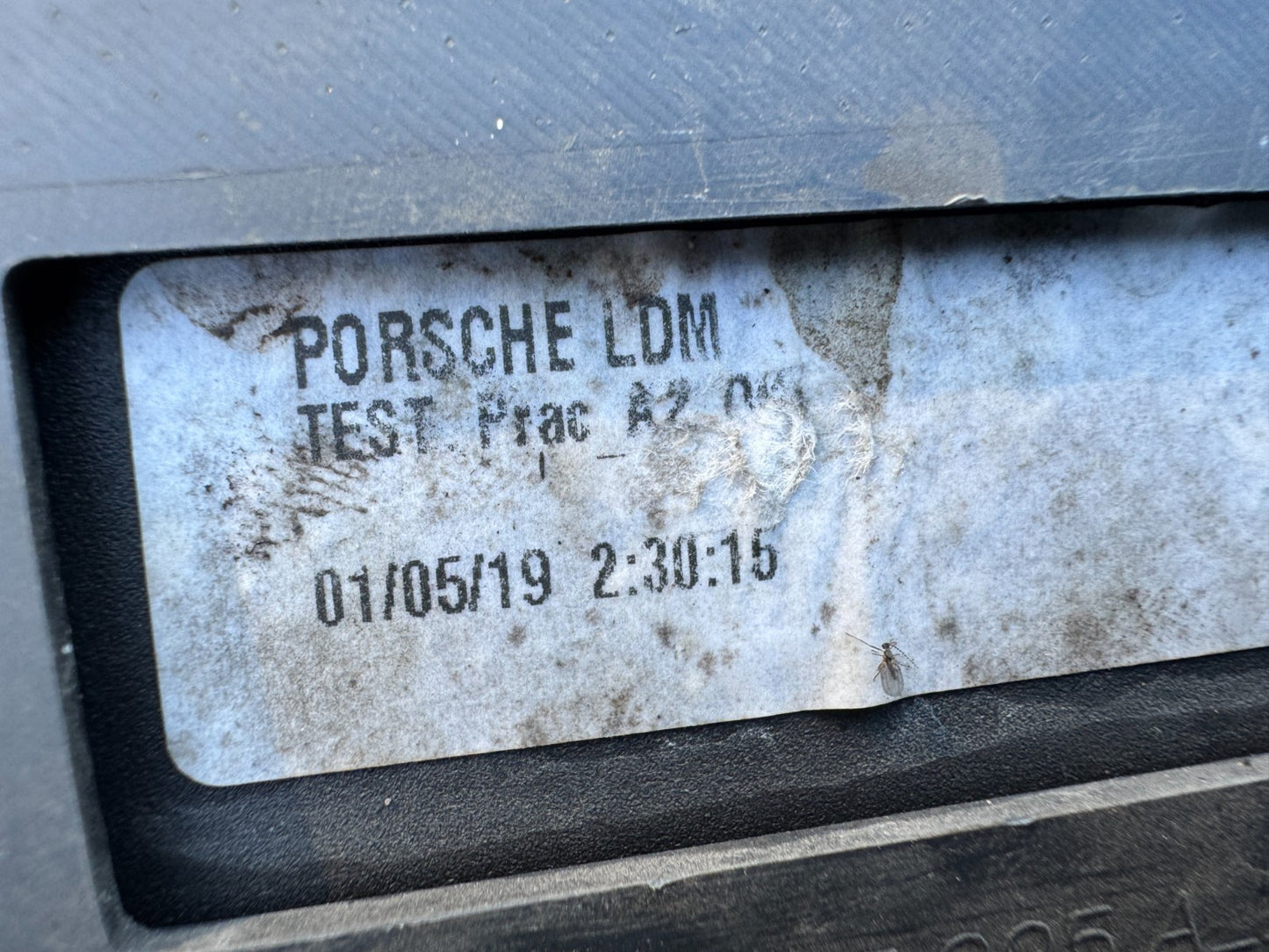 Porsche Cayenne (9Y0 9Y3) 2019 Left front door trim molding 9Y0837095