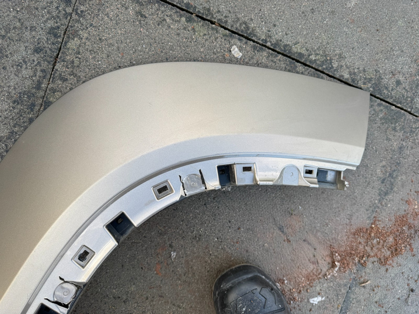 LAND ROVER DEFENDER L663 2020-24 FRONT LEFT WHEEL ARCH S8BM-16A075