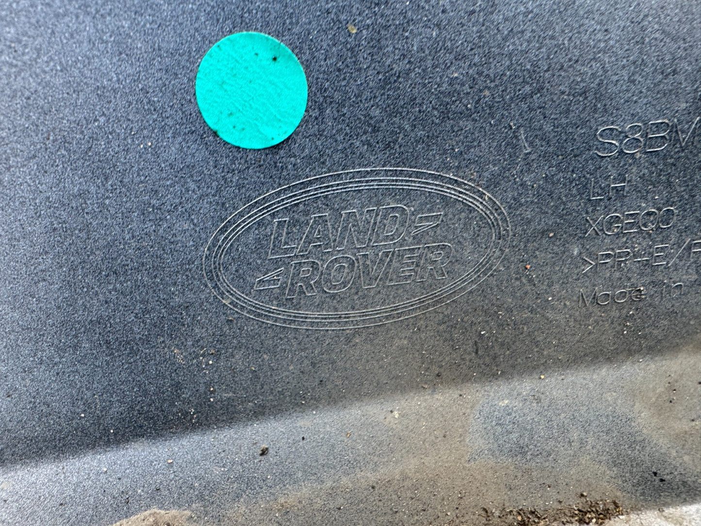 LAND ROVER DEFENDER L663 2020-24 FRONT LEFT WHEEL ARCH S8BM-16A075