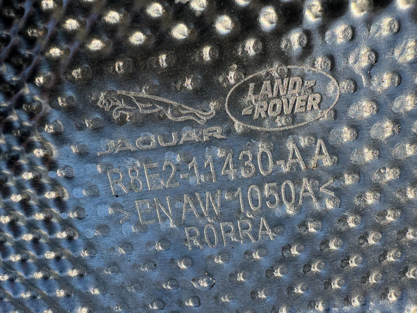 2022-24 RANGE ROVER L460 REAR EXHAUST MUFFLER HEAT SHIELD FLOOR METAL GUARD TRIM