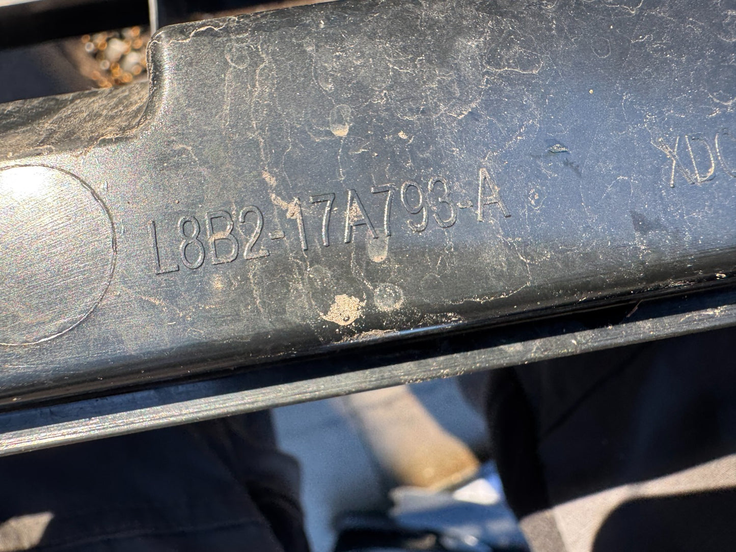 LAND ROVER DEFENDER X L663 FRONT BUMPER MOUNT BRACKET L8B217A793A 2024