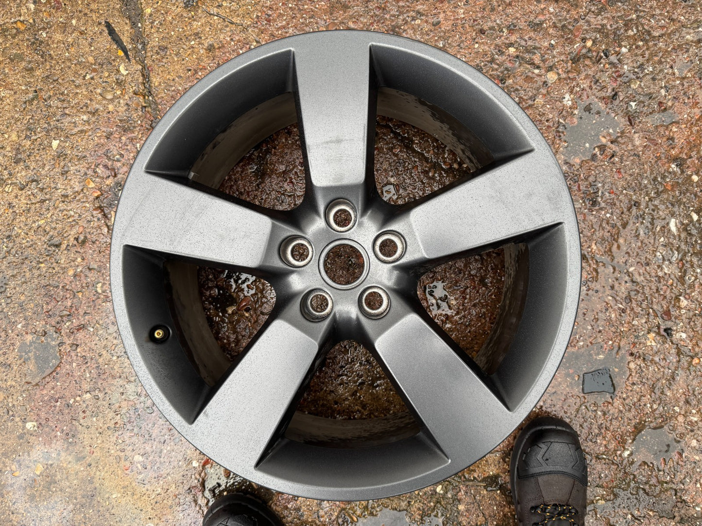 GENUINE LAND ROVER DEFENDER L663 20" 8.5J GREY ALLOY WHEEL L8B21007HA GOOD!