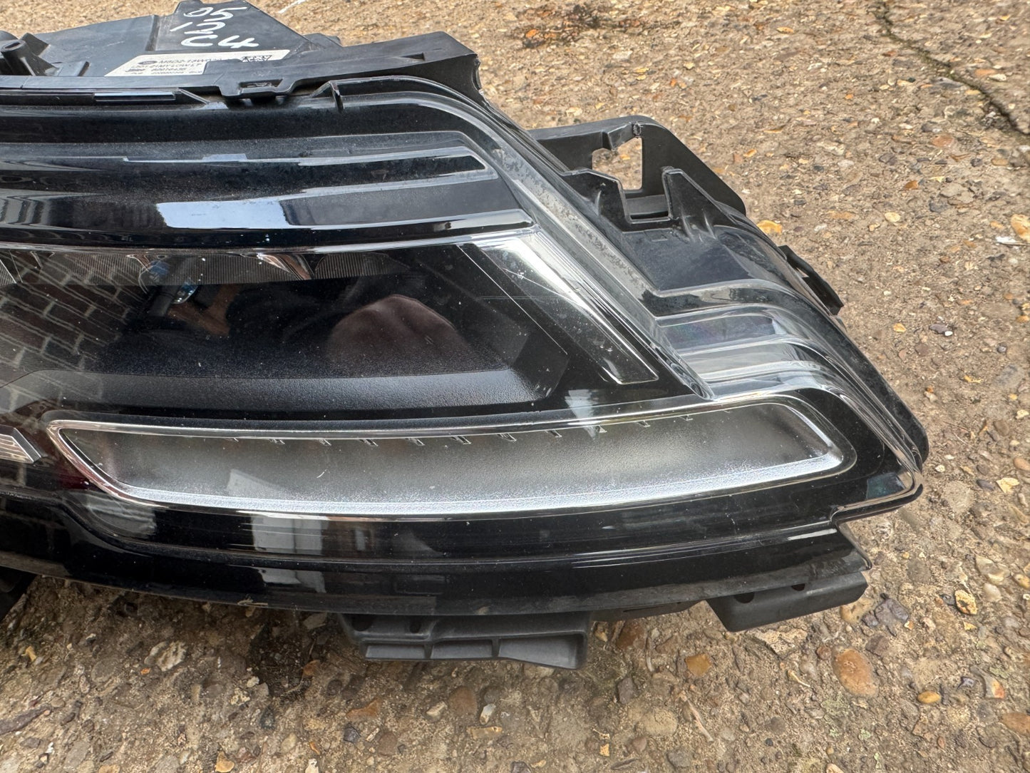 19-ON RANGE ROVER EVOQUE L551 FRONT RIGHT LOW LT HEADLIGHT M8D213W029AB DAMAGED