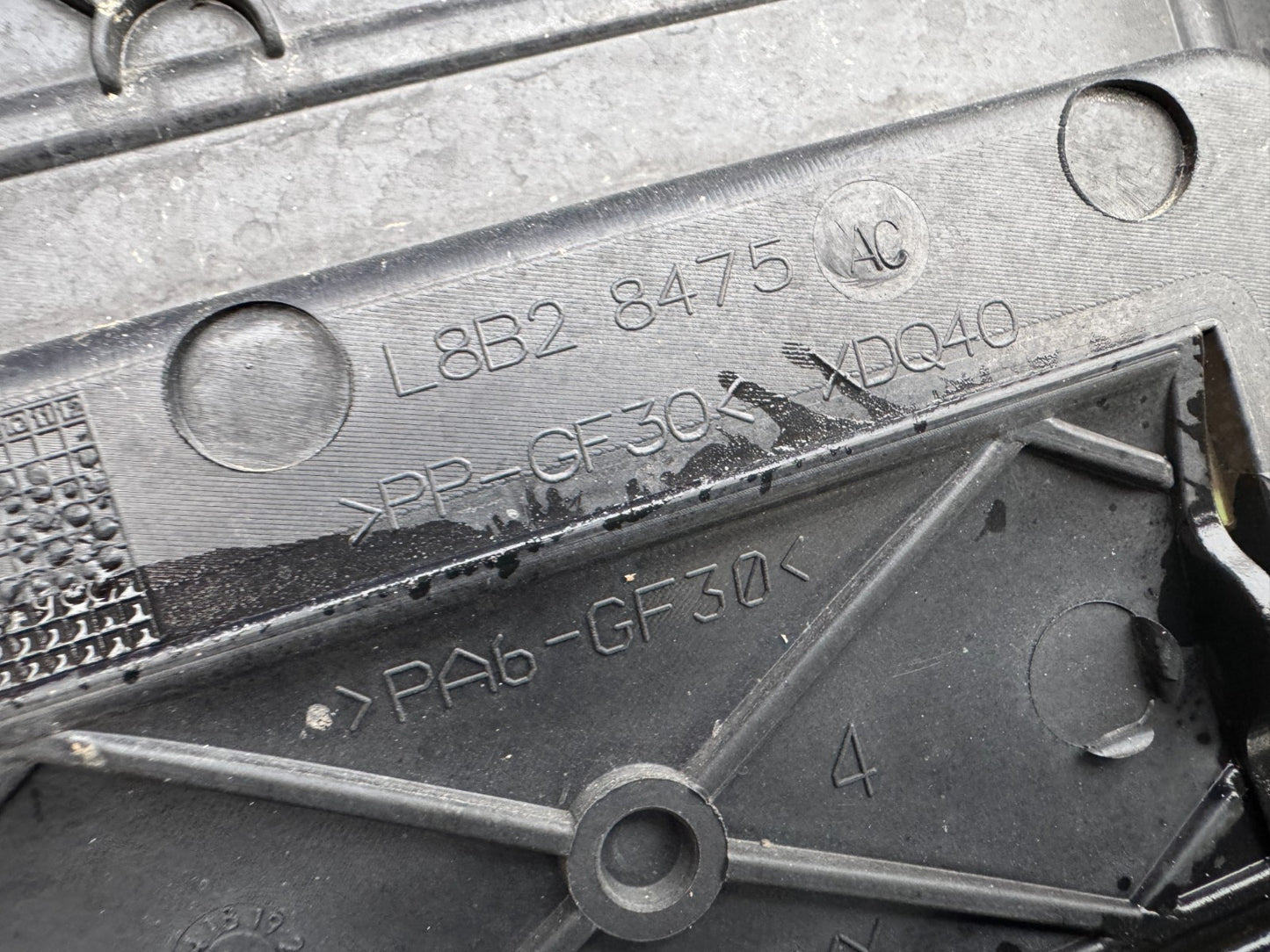 2024 LAND ROVER DEFENDER L663 ACTIVE GRILL SHUTTER AIR VENT L8B28475AC 2020-2025