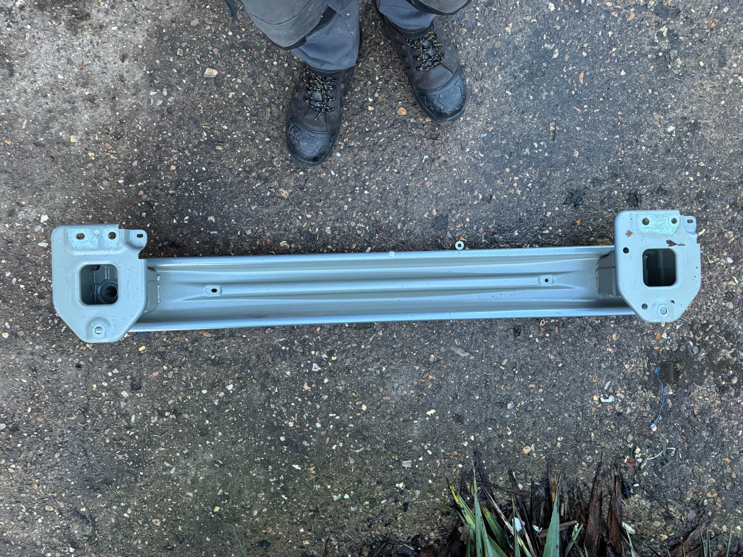 GEELY ZEEKR 001 BUMPER BEAM REINFORCEMENT REAR 6600124410 R 431040 CRASH BAR