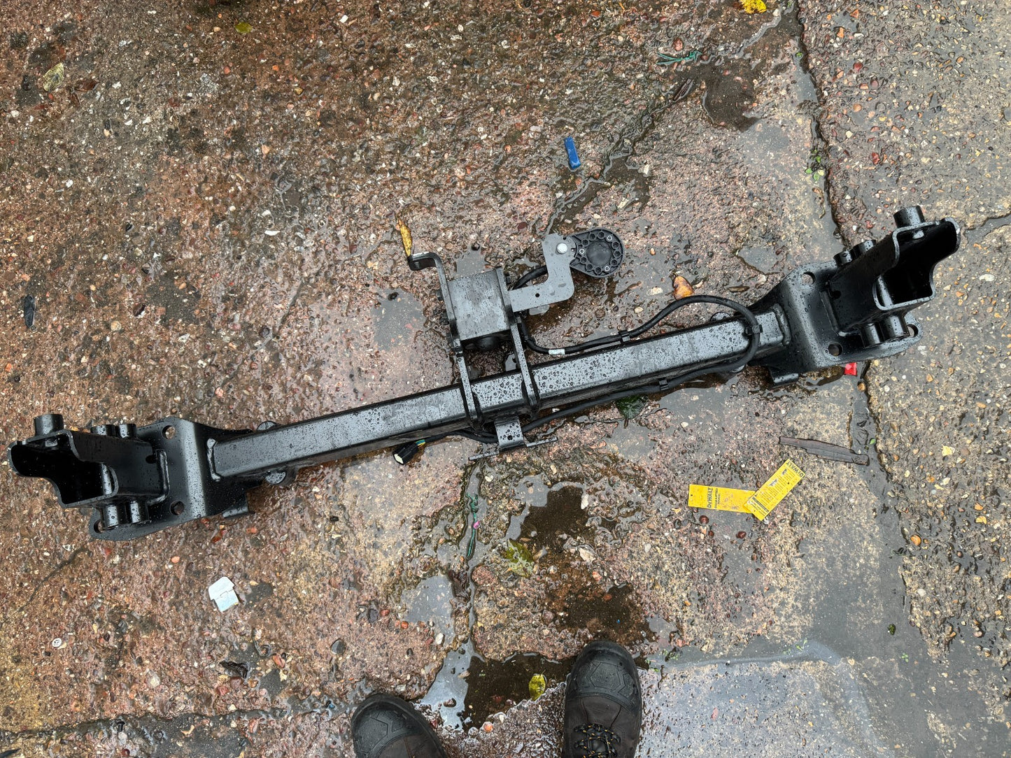 2025 LAND ROVER DEFENDER 130 TOW BAR BEAM ONLY NO HITCH L663 L8BM-17K817-CC