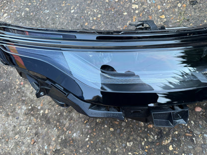 2024 RANGE ROVER EVOQUE L551 DRIVER SIDE  PIXEL LED HEADLIGHT R8D213W029GB LUGS!
