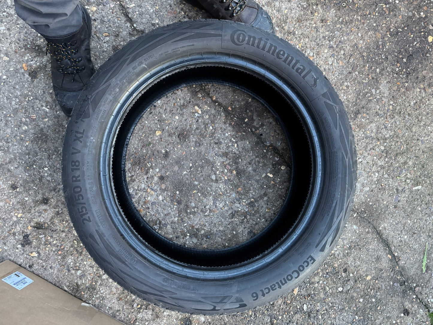 1 X 215 50 R18 96V XL CONTINENTAL ECOCONTACT 6 5.5MM  215/50/18 PARTWORN 2155018