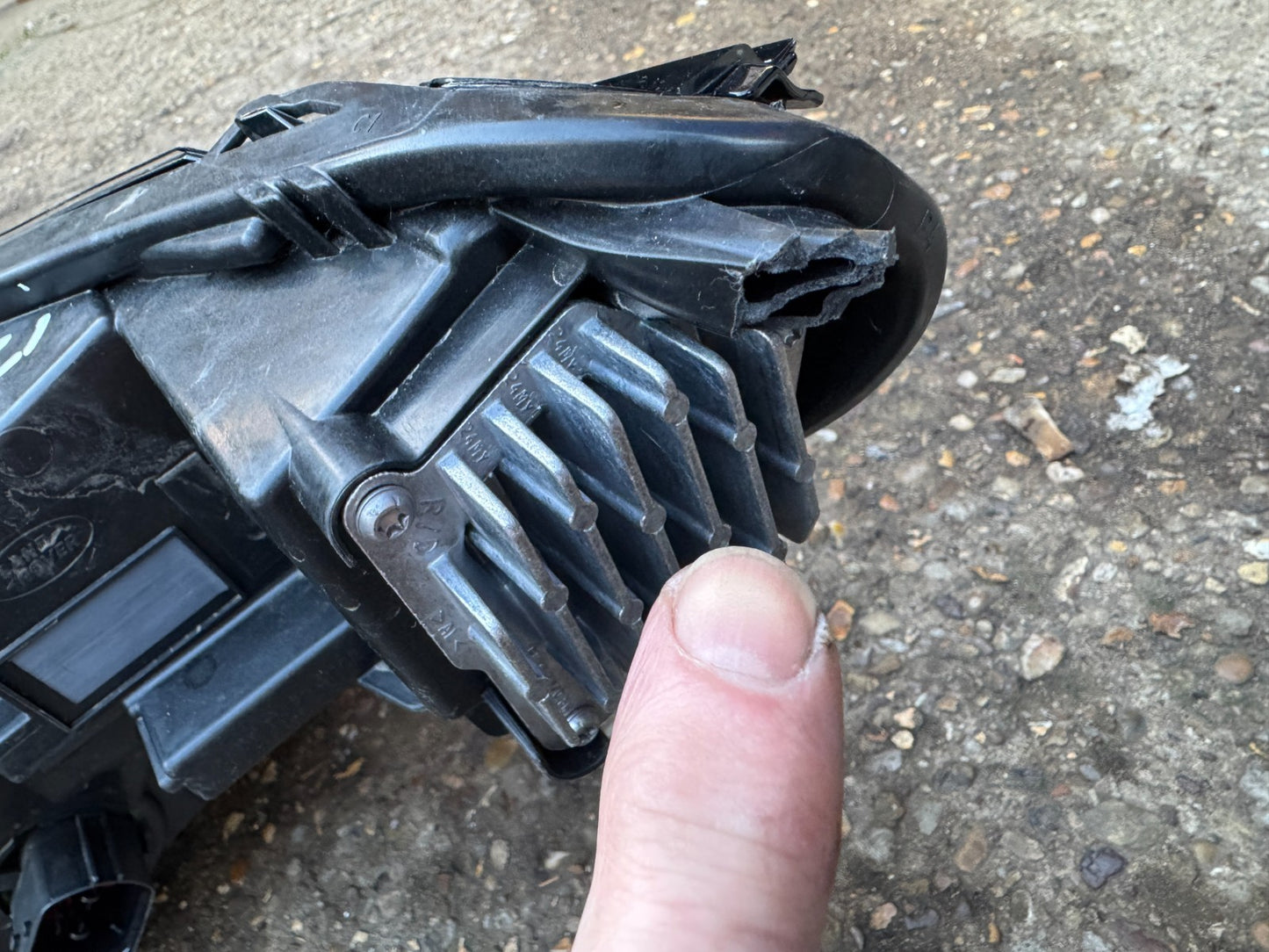 2024 RANGE ROVER EVOQUE L551 DRIVER SIDE  PIXEL LED HEADLIGHT R8D213W029GB LUGS!