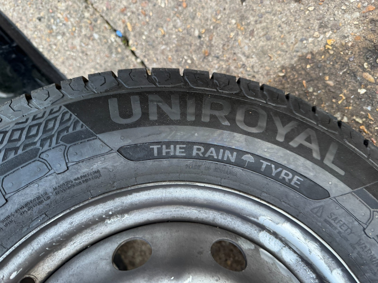 2024 Elddis CV40 camper motorhome 15" wheel & great tyre Uniroyal 9mm 215 70 15c