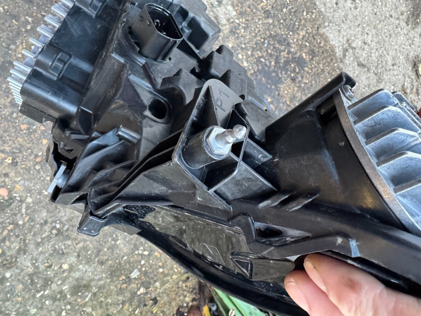 2024 RANGE ROVER EVOQUE L551 DRIVER SIDE  PIXEL LED HEADLIGHT R8D213W029GB LUGS!