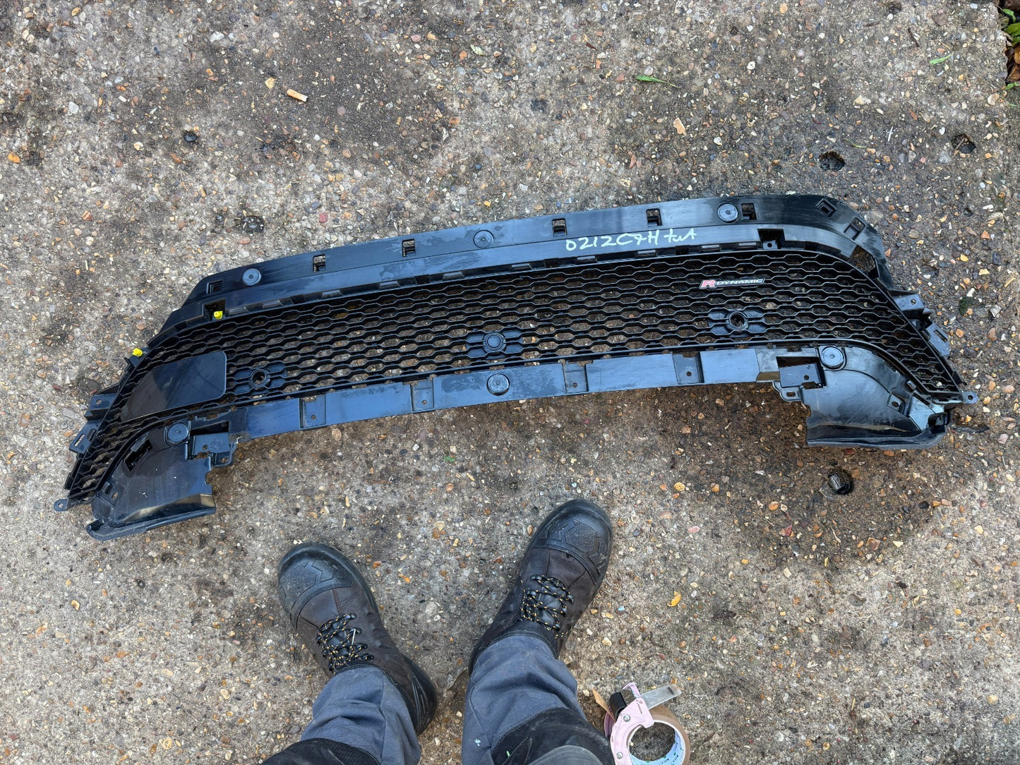 RANGE ROVER EVOQUE L551  2018-2024 GENUINE FRONT BUMPER LOWER GRILLE