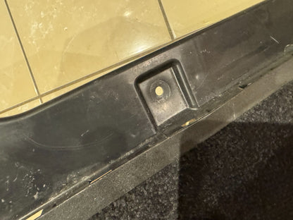 RANGE ROVER L405 4.4 SDV8 REAR TAILGATE LOWER CARPET TRIM EBONY CK52425A92A