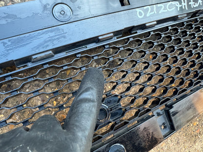 RANGE ROVER EVOQUE L551  2018-2024 GENUINE FRONT BUMPER LOWER GRILLE