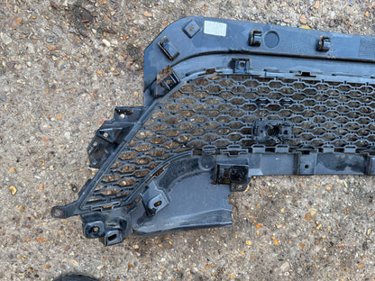 RANGE ROVER EVOQUE L551  2018-2024 GENUINE FRONT BUMPER LOWER GRILLE